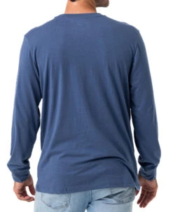 Realtree Men's Deer FlagLong Sleeve Shirt -Realtree 2980 BL BACK 61541.1684265940