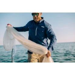 Realtree Men's Long Sleeve River UPF 40+ Fishing Shirt -Realtree 5cd4d34b ab05 4412 b536 deb5fec539d2.bed1bd2e9b6e5f9cc70365a1f1a9de13 94899.1646924063