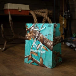 Realtree Mint 3-Pack Gift Bags | EDGE Colors -Realtree Artboard 11 91565.1674683434