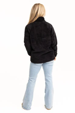 Realtree Women's Jolene Black Sherpa 1/4 Zip Pullover -Realtree C30384 BK FULL BACK 69748.1693238222