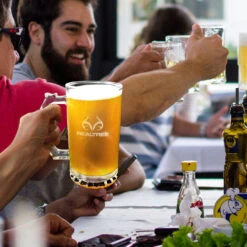 Realtree Beer Mug Glasses - Set Of 4 -Realtree RTBRMG CL image 15500.1630443183